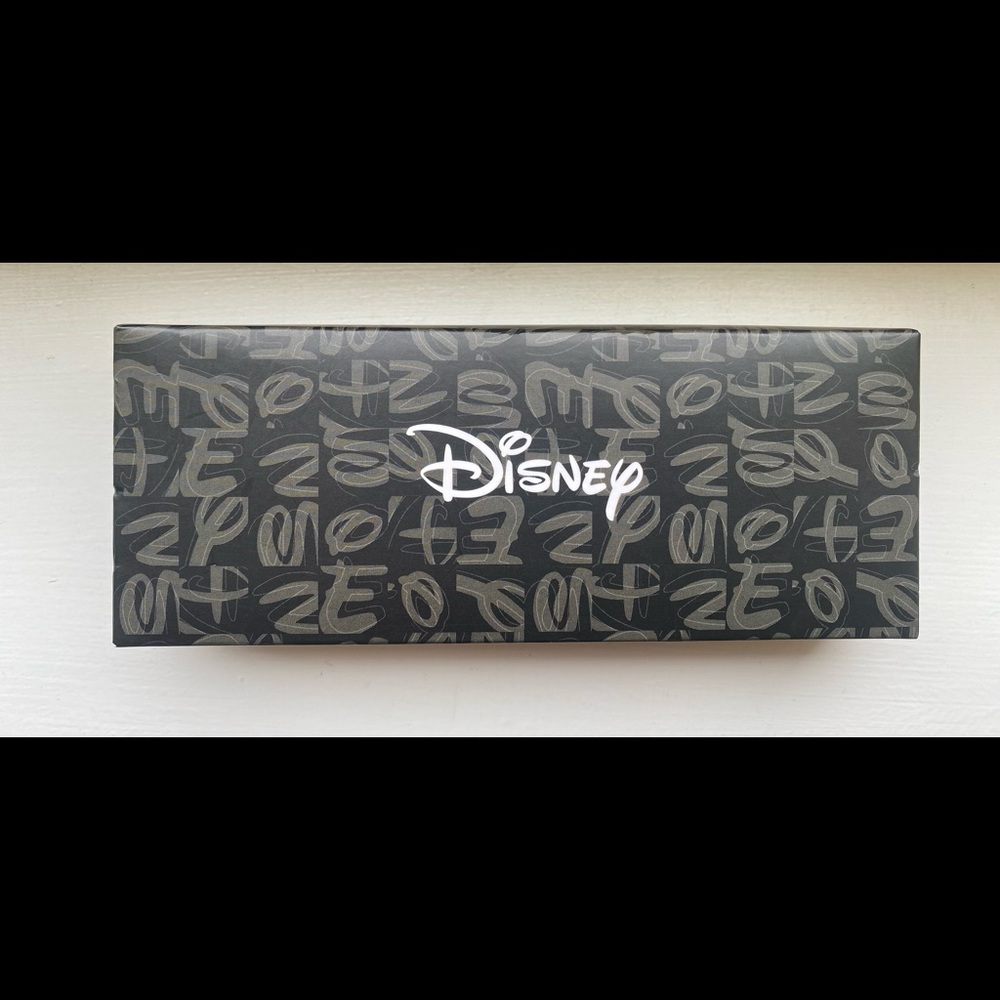 Mickey Mouse Watch - Picture 4 of 4